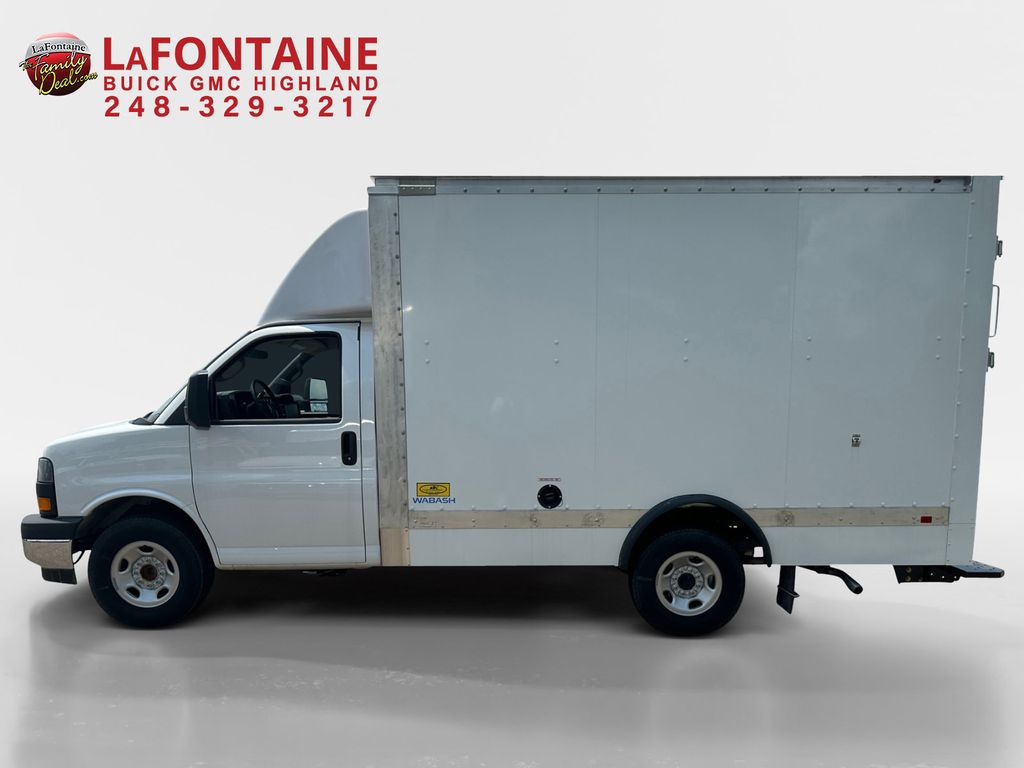 2023 GMC Savana 3500 Work Van 4