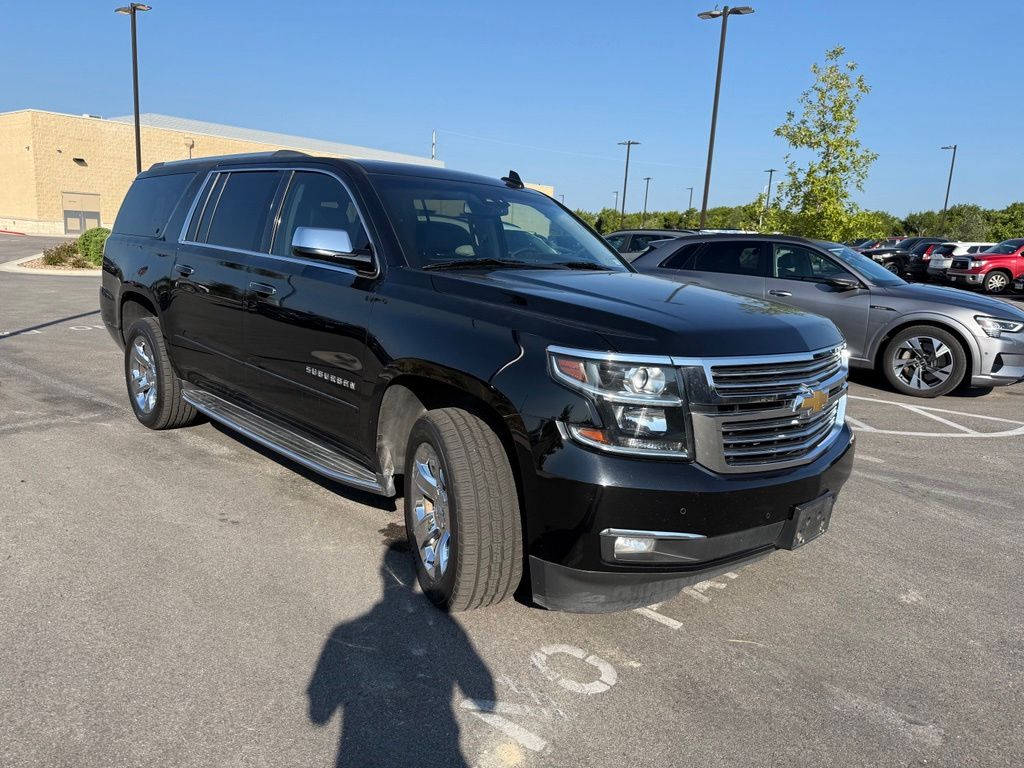 Thumbnail: 2017 Chevrolet Suburban - 3