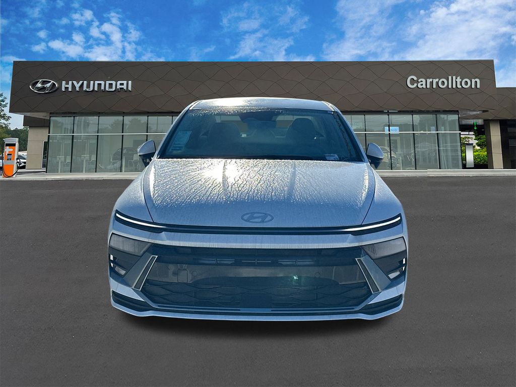 2025 Hyundai Sonata SE photo 2