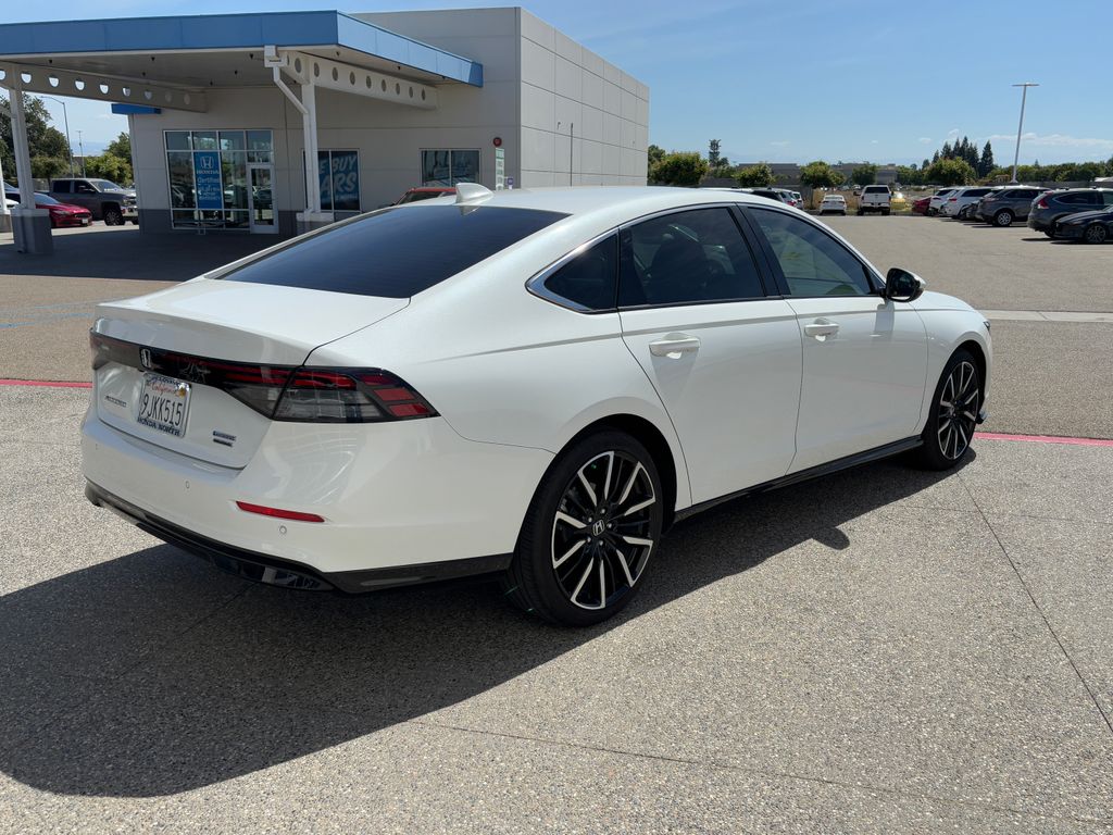 2024 Honda Accord Touring 5
