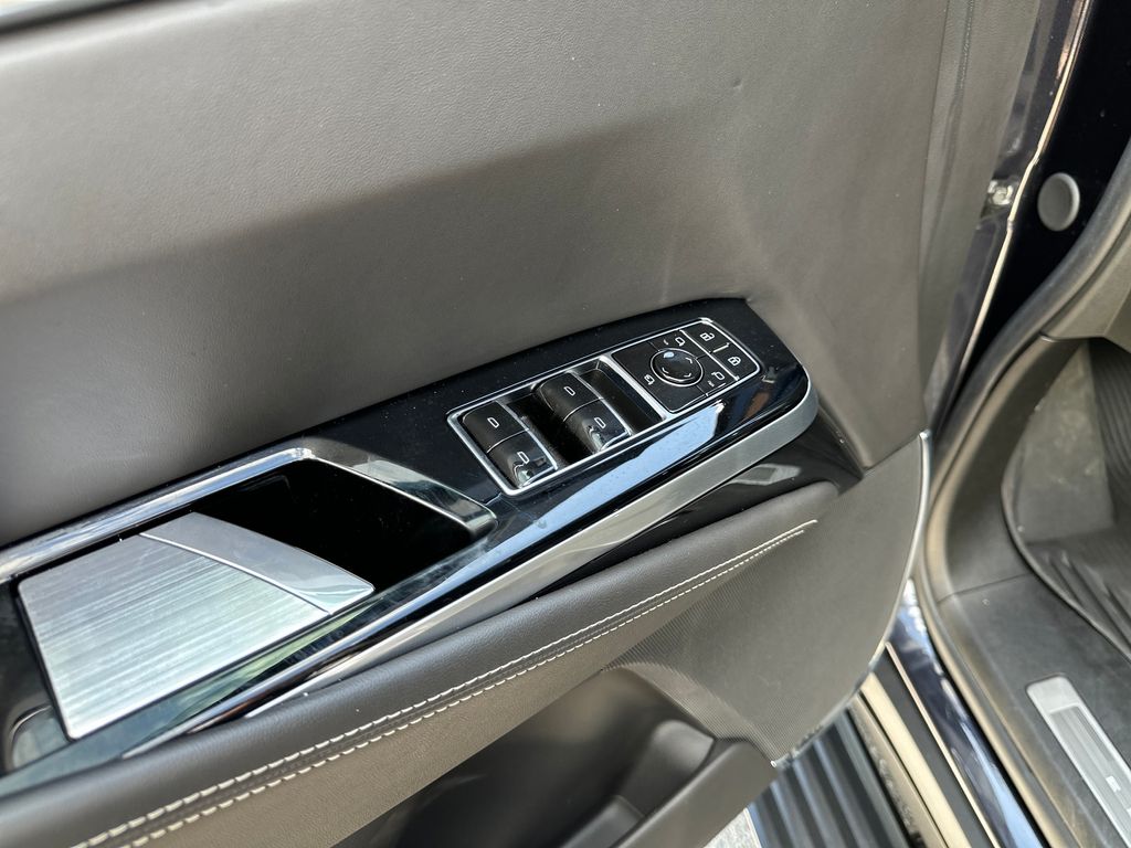 Used Car 2025 Cadillac Escalade  Sport Platinum For Sale Under $120,000 In Austin, Texas
