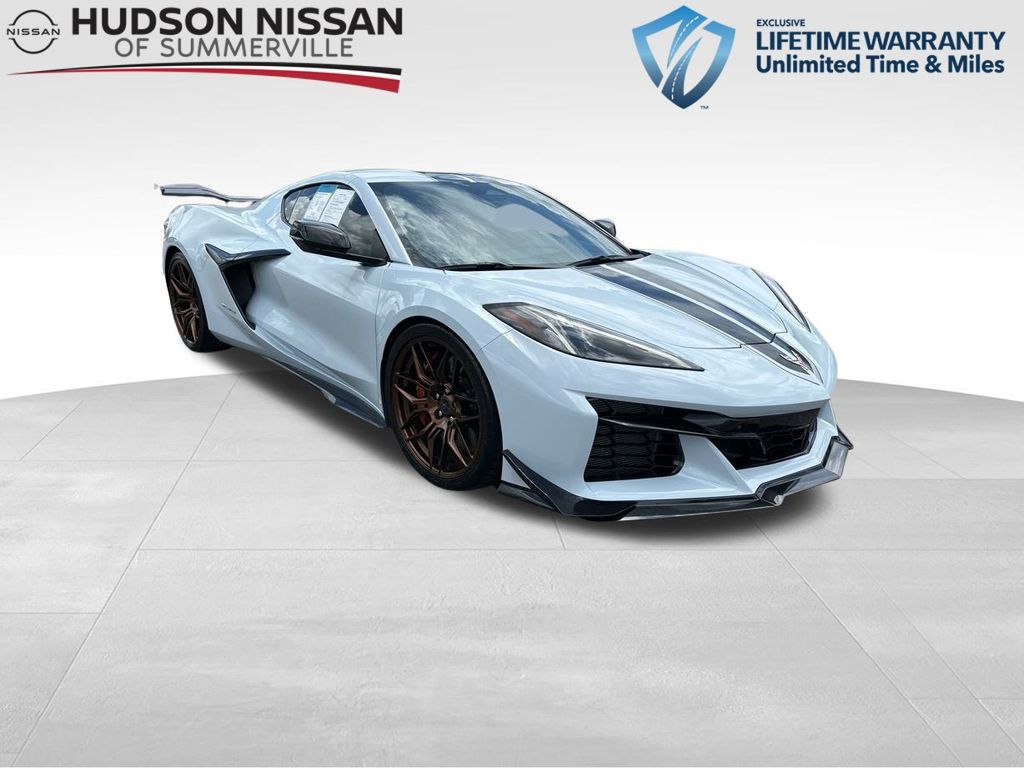 2024 Ceramic Matrix Gray Metallic Chevrolet Corvette Z06 RWD Coupe