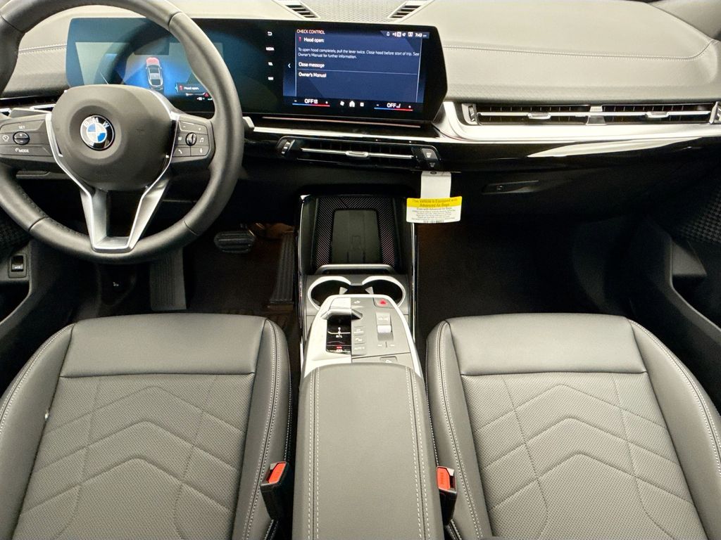 Thumbnail: 2026 BMW X2 - 13