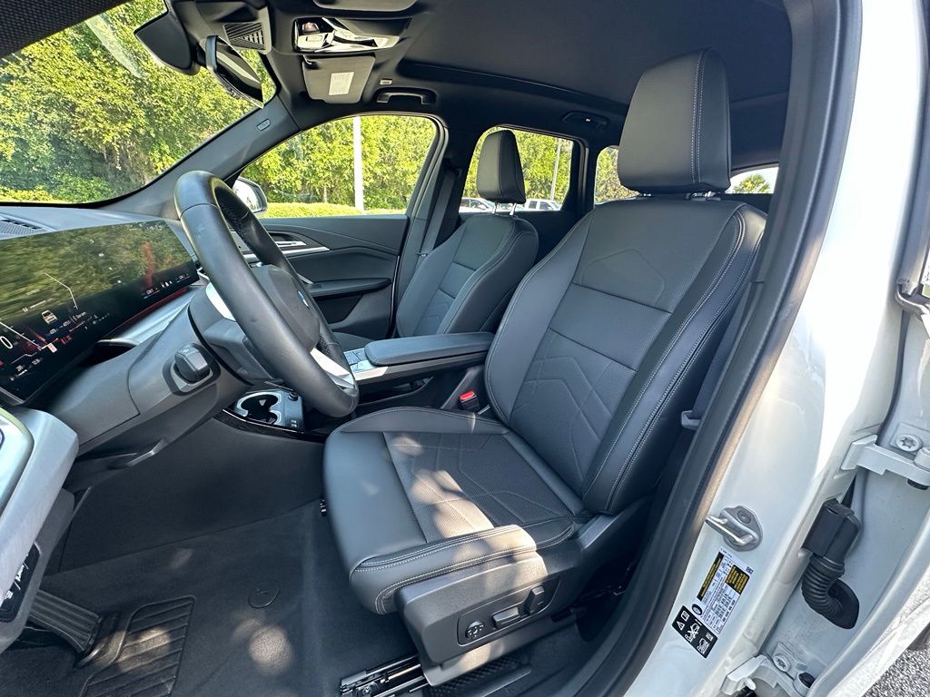 Certified Used 2026 White BMW xDrive28i image 11