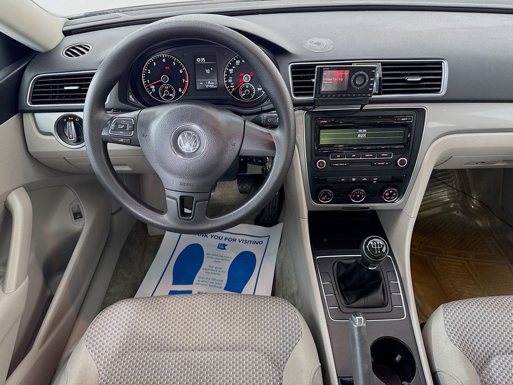 Used Car 2015 Volkswagen Passat  1.8t S For Sale Under $10,000 In Austin, Texas