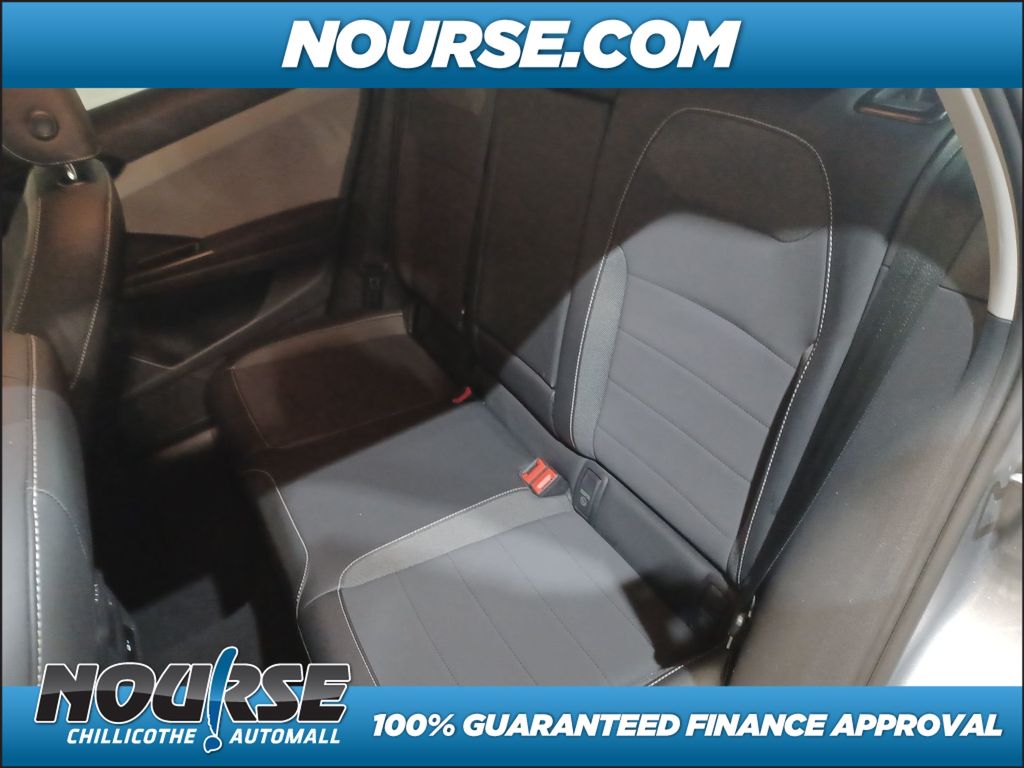 2022 Volkswagen Taos 1.5T SE photo