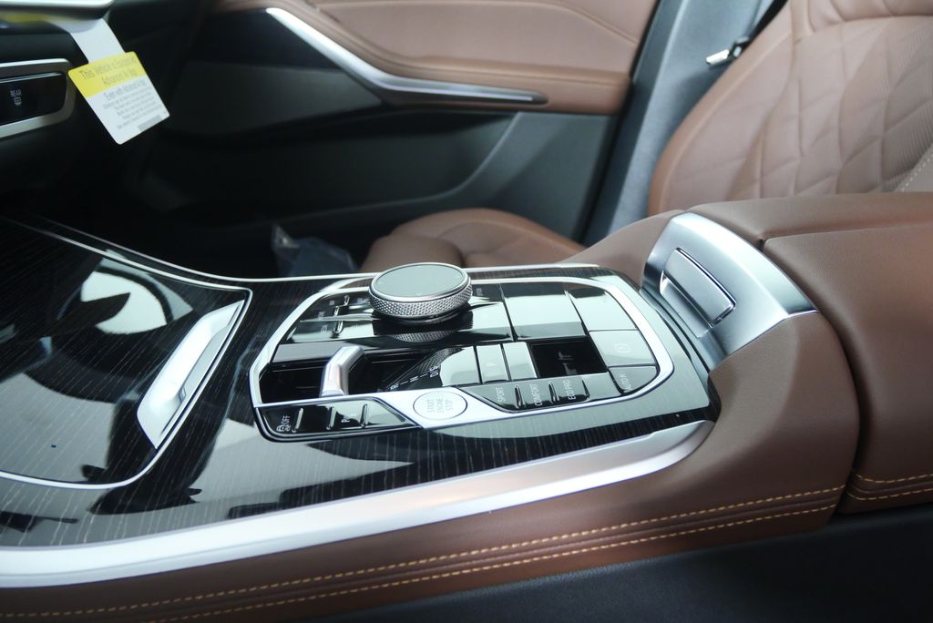Thumbnail: 2026 BMW X5 - 20