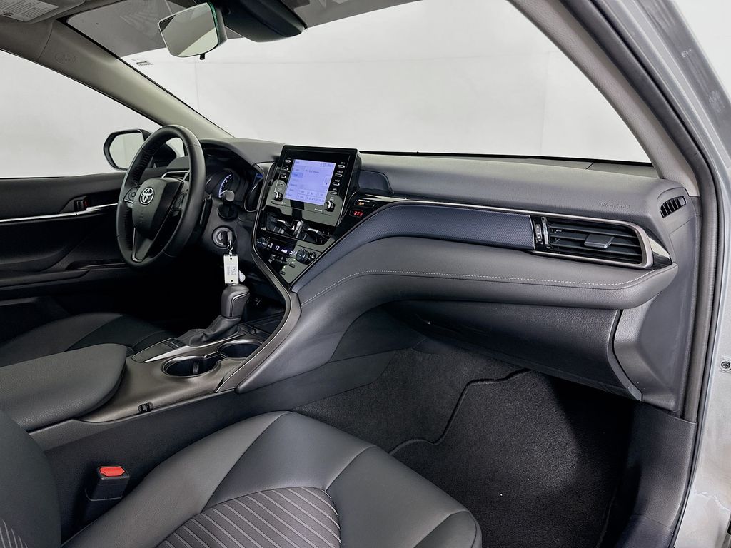 Thumbnail: 2024 Toyota Camry - 27