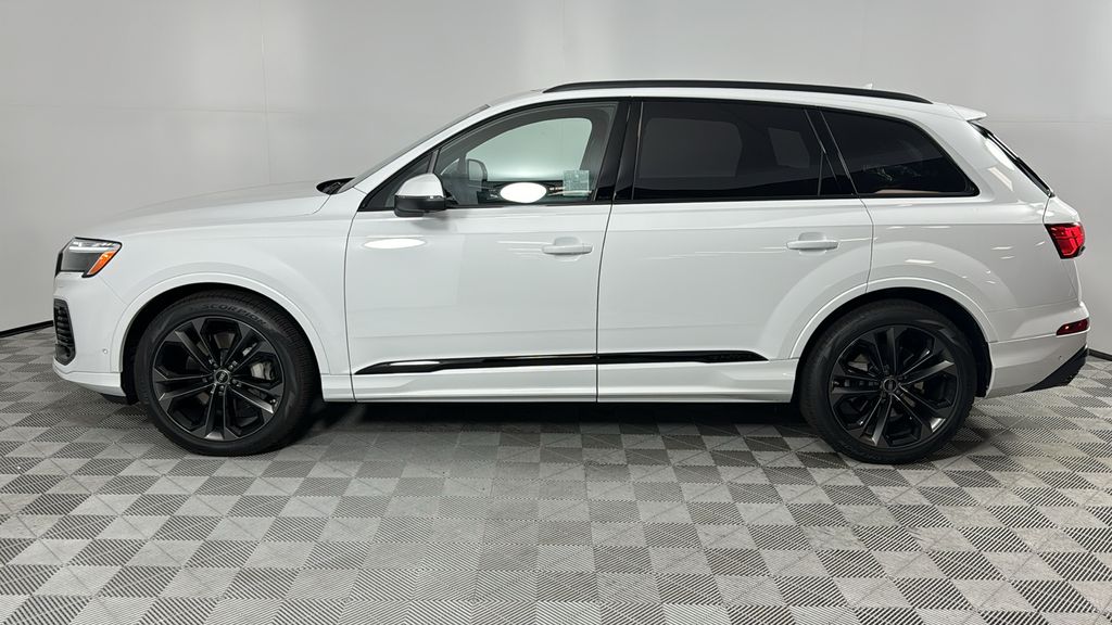 2025 Audi Q7  2