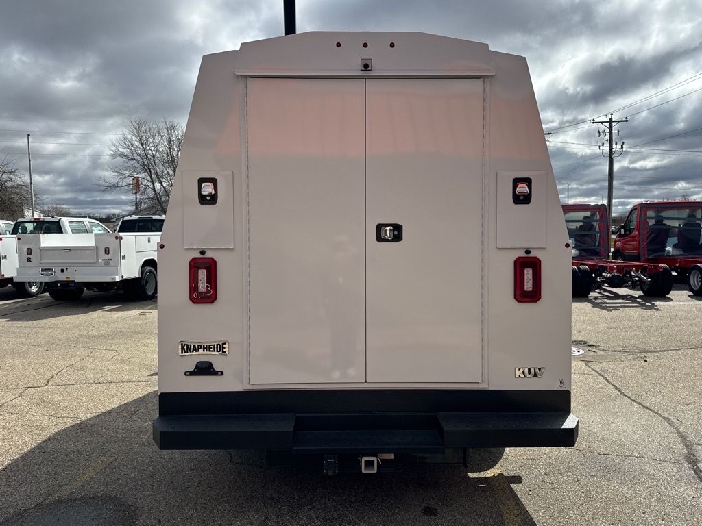 New 2025 Oxford White Ford Base image 4