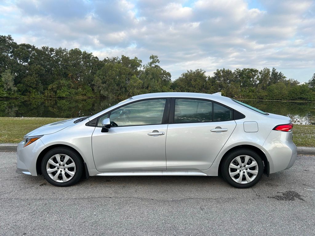 Thumbnail: 2025 Toyota Corolla - 2