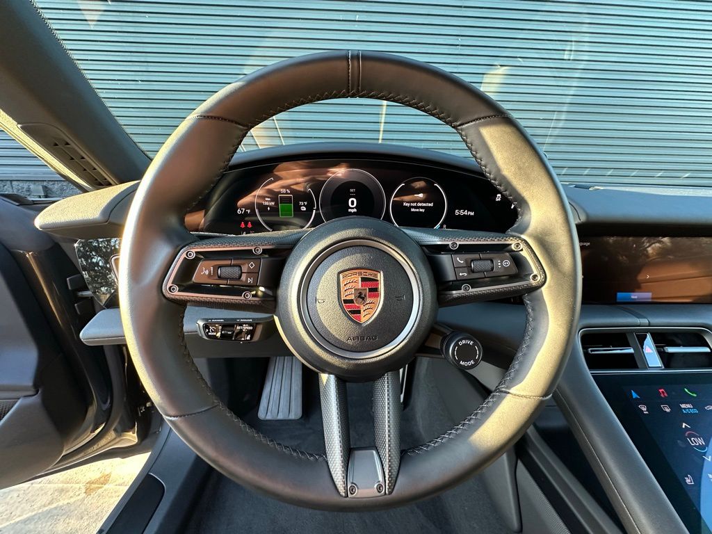 Thumbnail: 2025 Porsche Taycan - 19