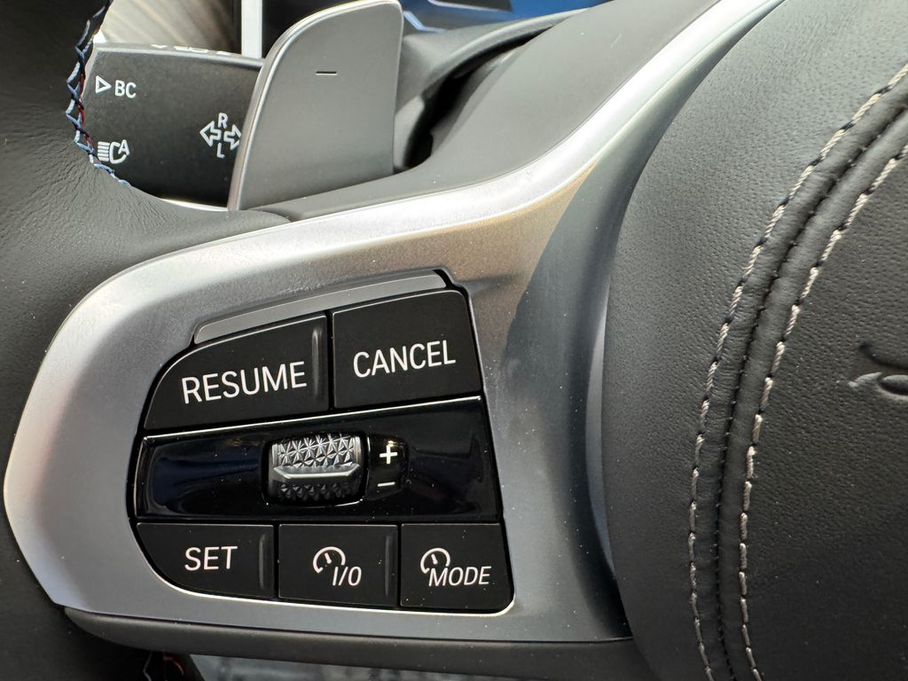 New 2026  BMW M60i image 15