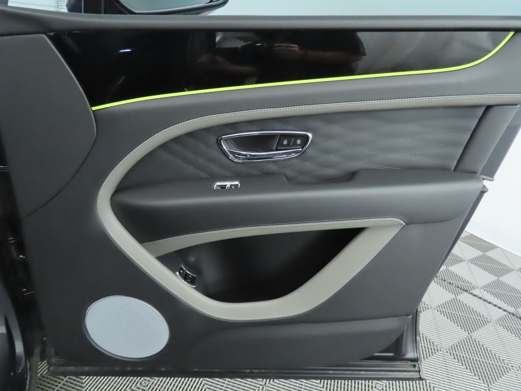 Thumbnail: 2023 Bentley Bentayga - 26