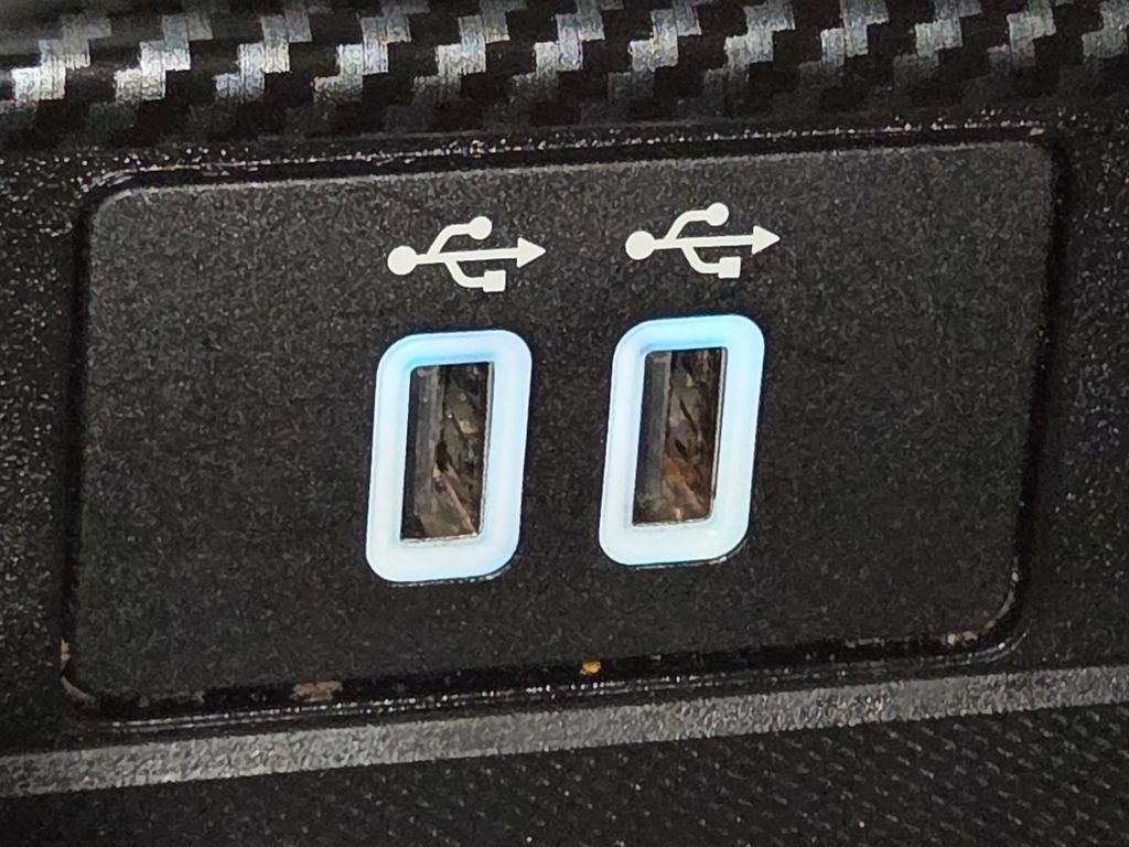 Used 2019 Black Ford XLT image 35
