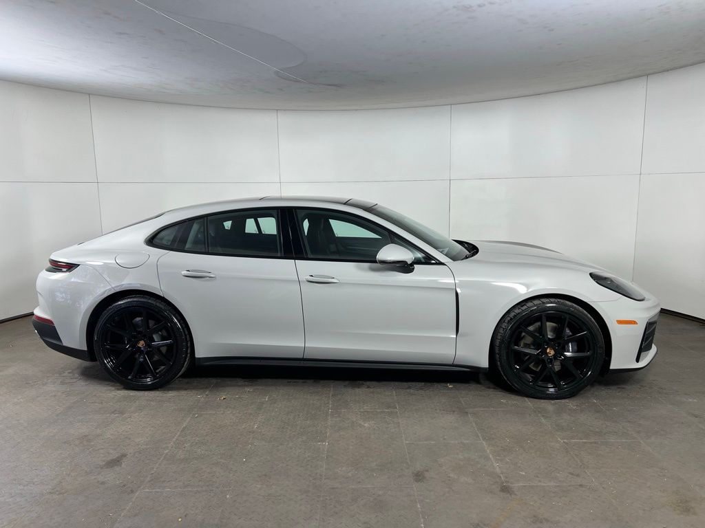 2026 Porsche Panamera Base - Photo 8