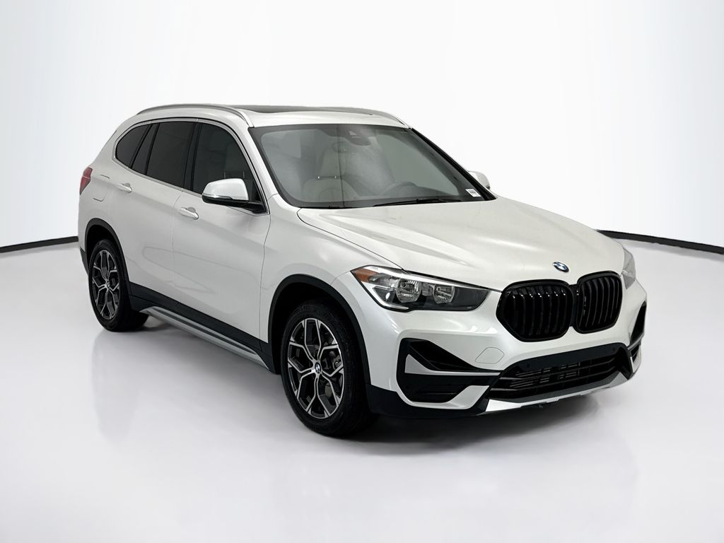 Thumbnail: 2021 BMW X1 - 3