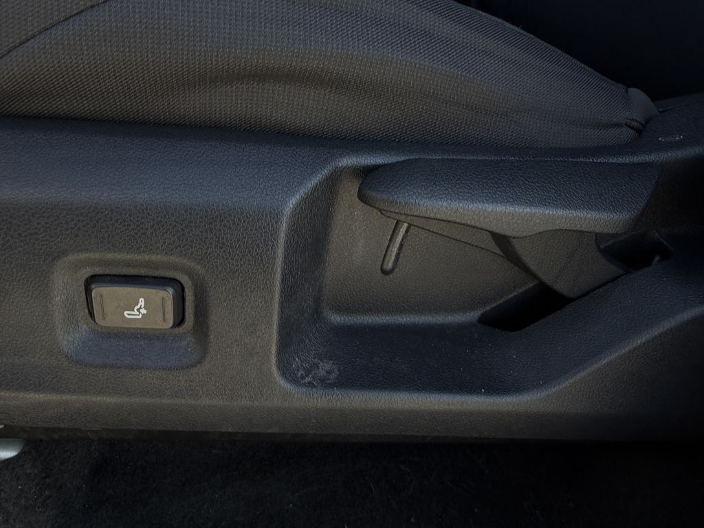Used 2025 Toyota Tacoma Truck