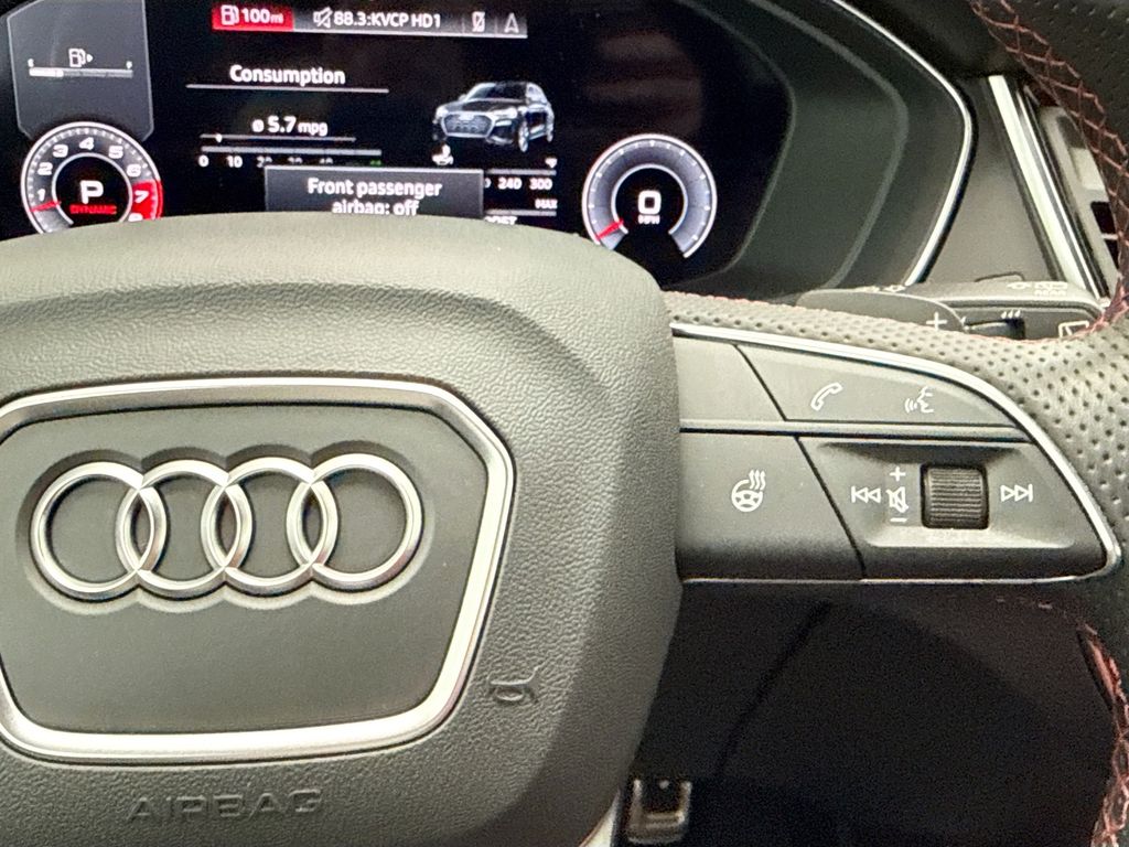 Thumbnail: 2023 Audi SQ5 - 12