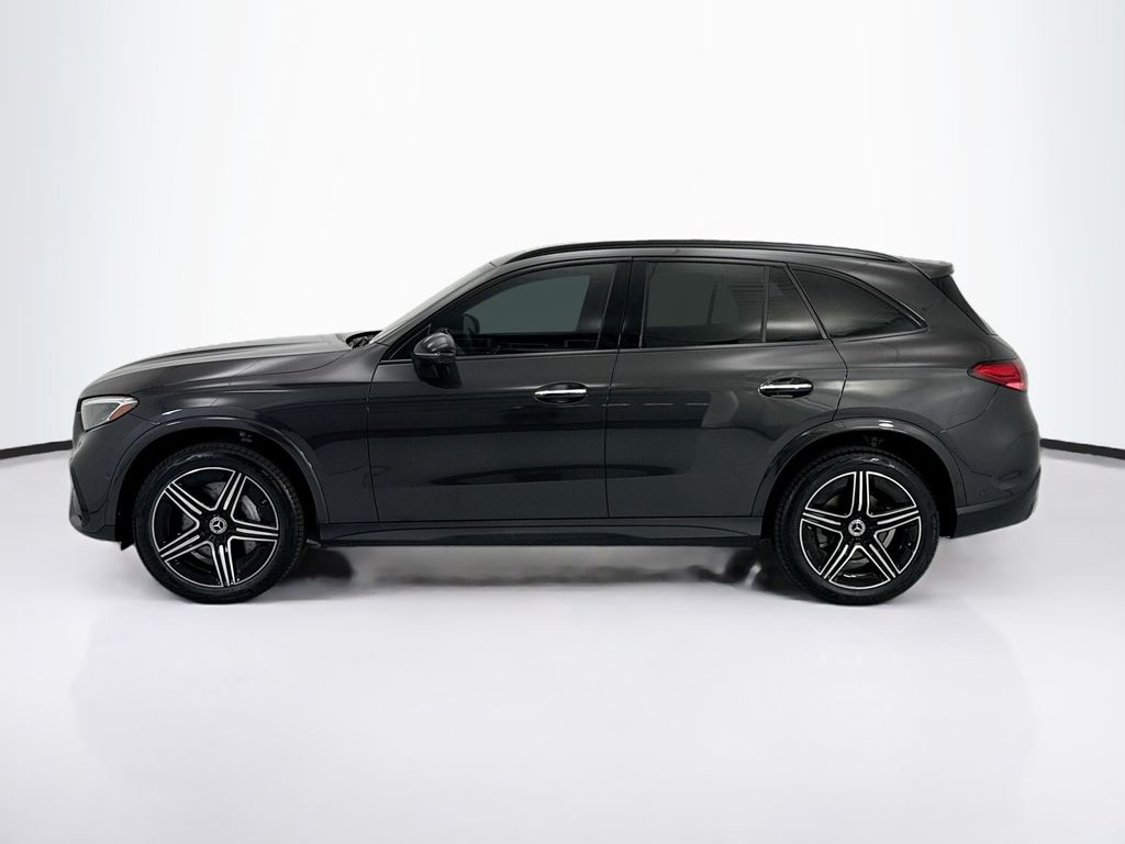 Thumbnail: 2023 Mercedes-Benz GLC - 8