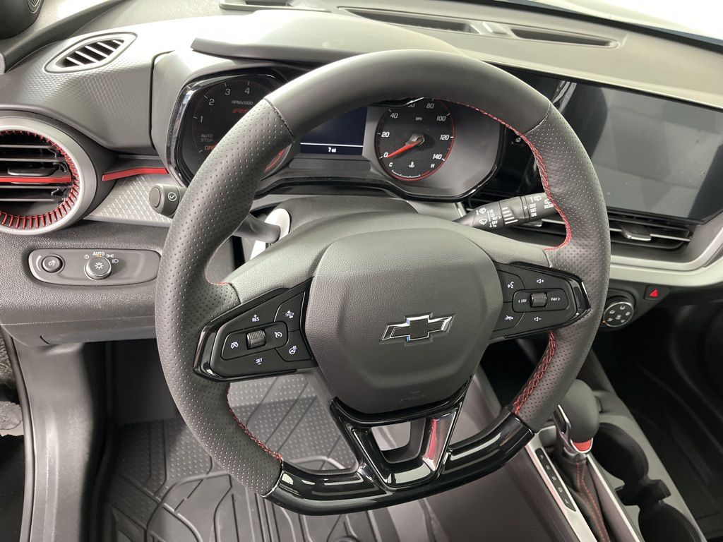 2025 Chevrolet Trax RS 27