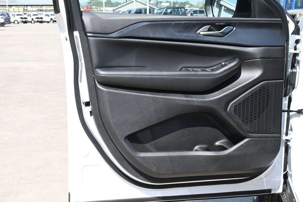 2026 Jeep Grand Cherokee L Laredo White at Victoria Chrysler Dodge Jeep Ram