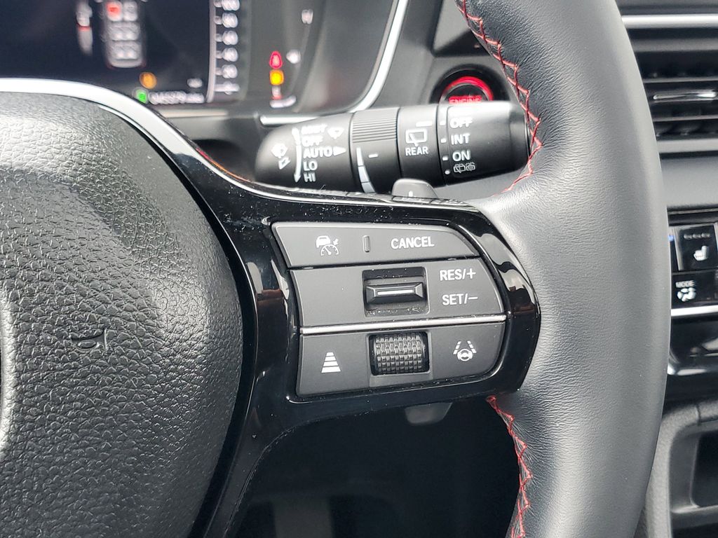 used 2025 Honda Pilot car, priced at $44,382
