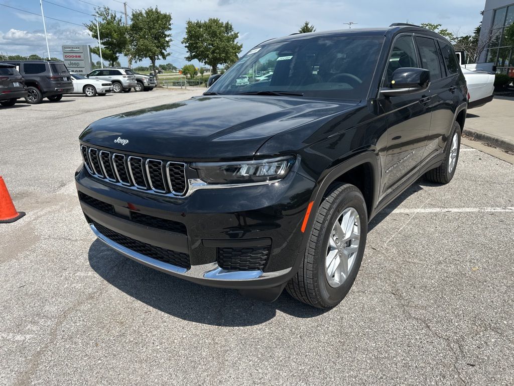 2025 Jeep Grand Cherokee L Laredo - Photo 12