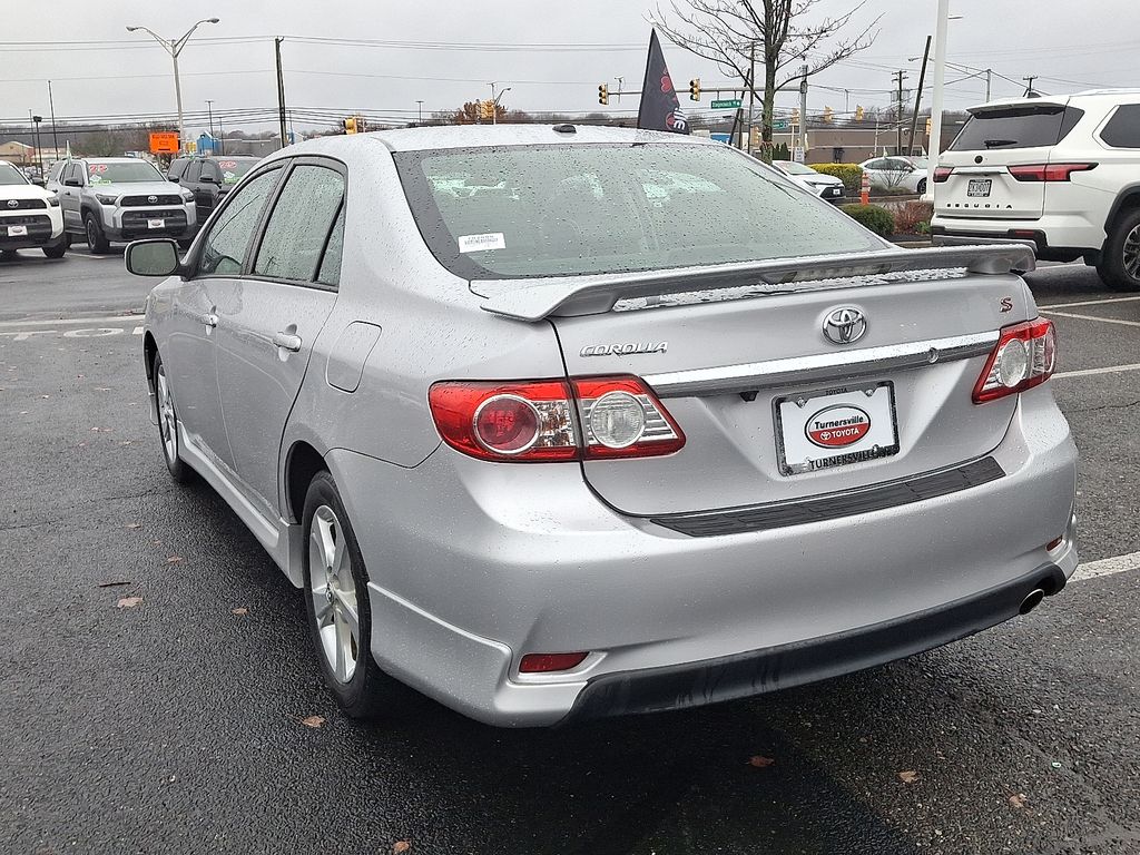 Thumbnail: 2012 Toyota Corolla - 4