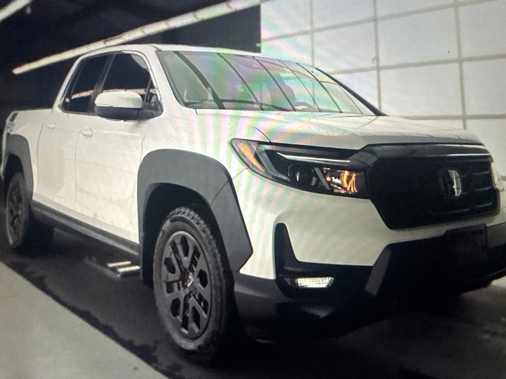 2023 Honda Ridgeline RTL White at Brown Honda
