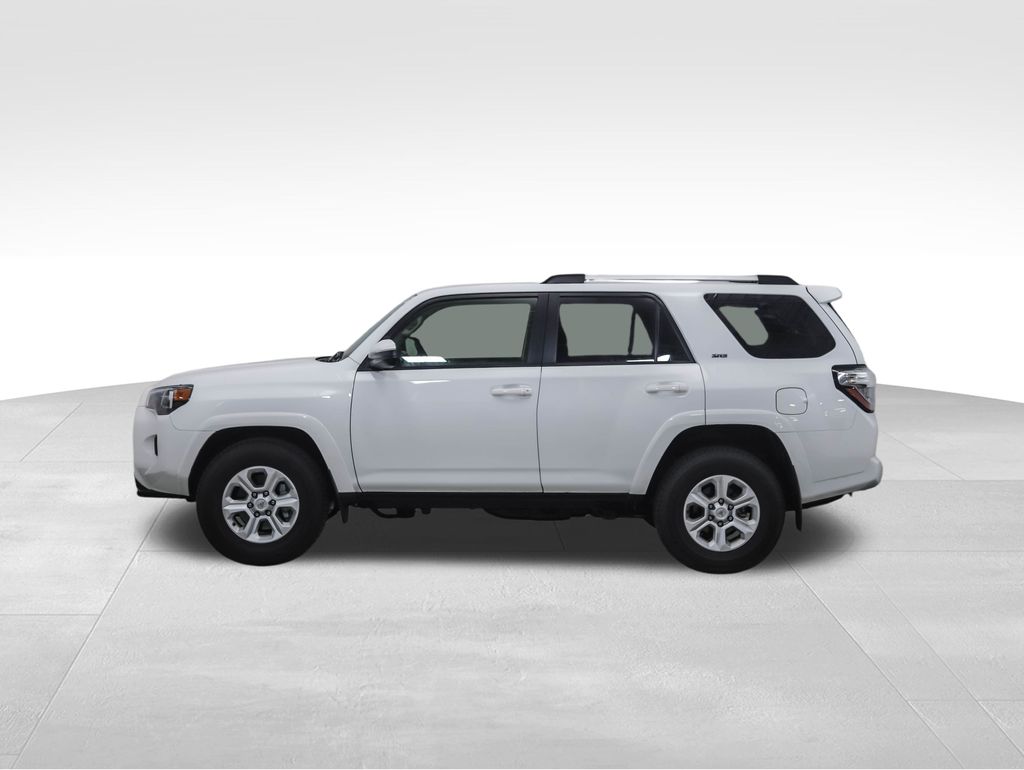 2024 Toyota 4Runner SR5 2