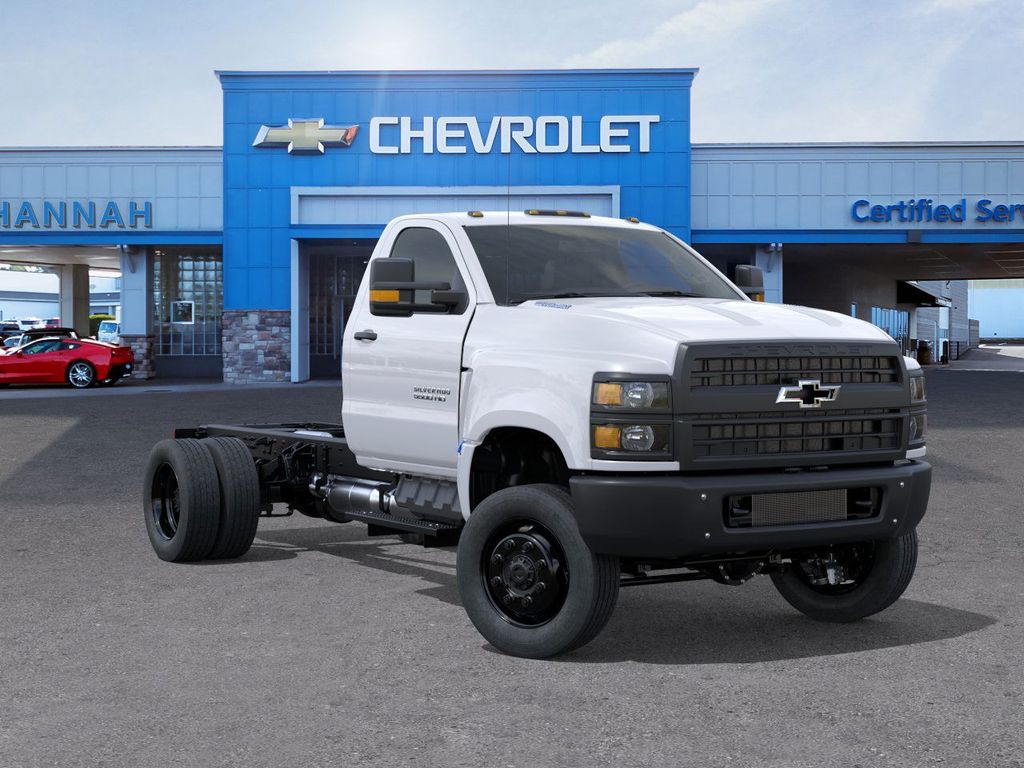 2025 Chevrolet Silverado 5500HD 