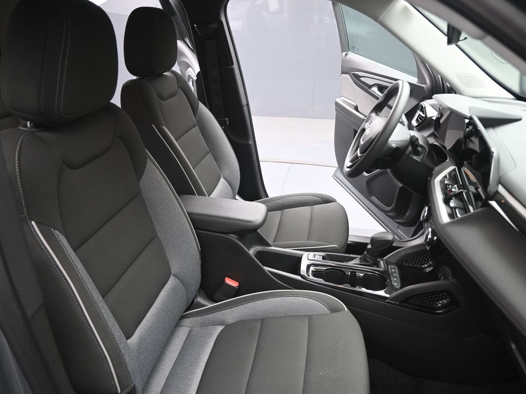 Used 2025 Chevrolet TrailBlazer SUV
