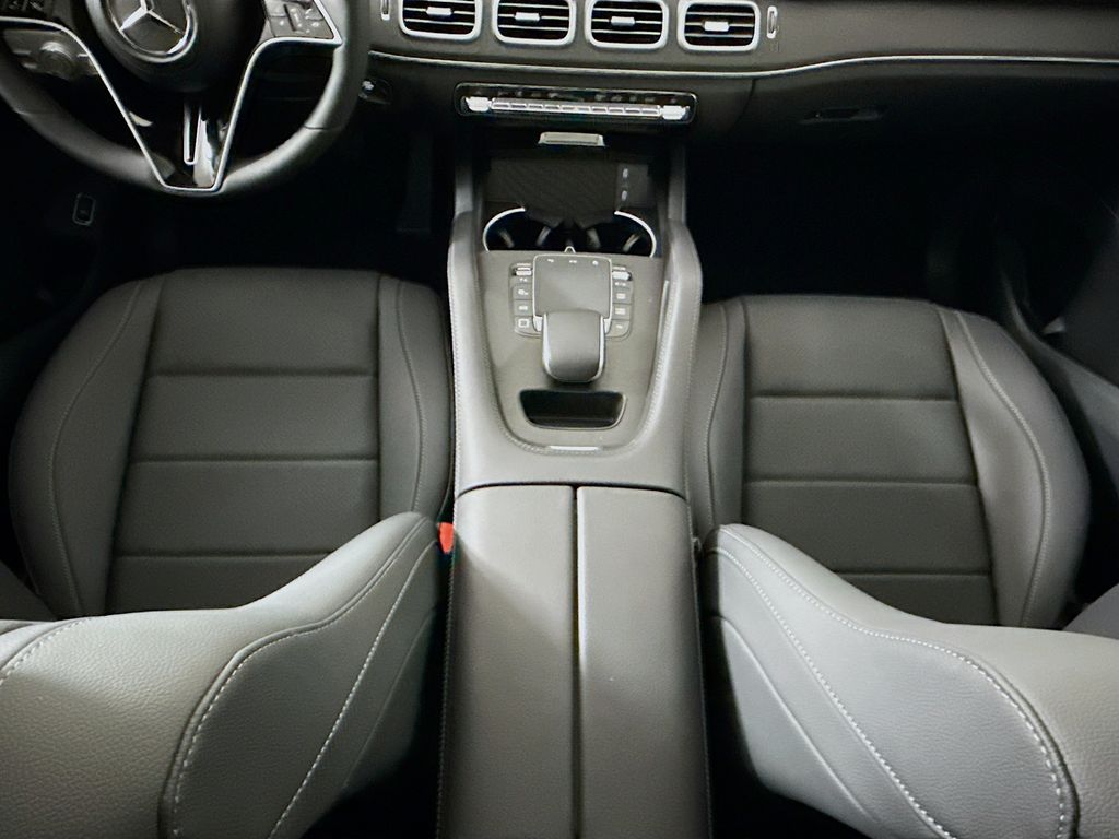 Thumbnail: 2026 Mercedes-Benz GLE - 17