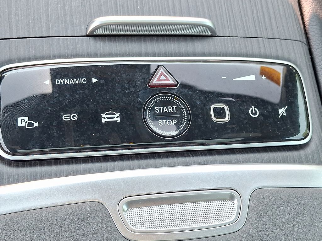 2023 Mercedes-Benz EQS 580 25