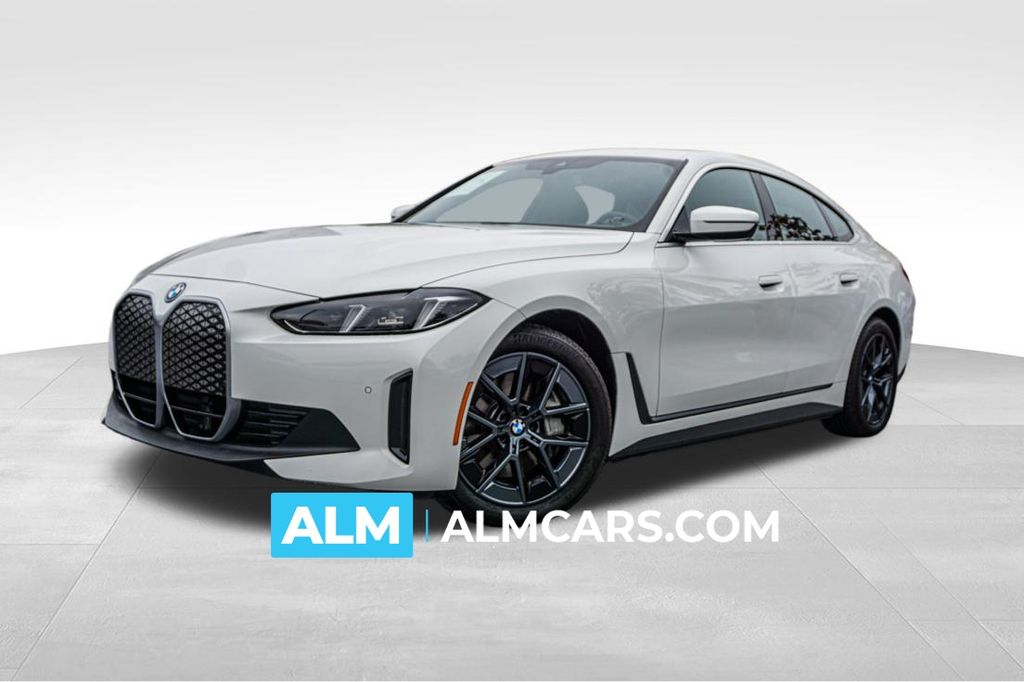 2025 BMW i4 40's photo