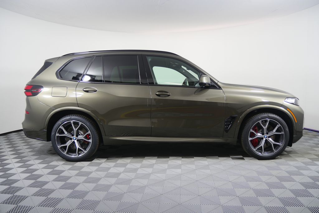 Thumbnail: 2026 BMW X5 - 2