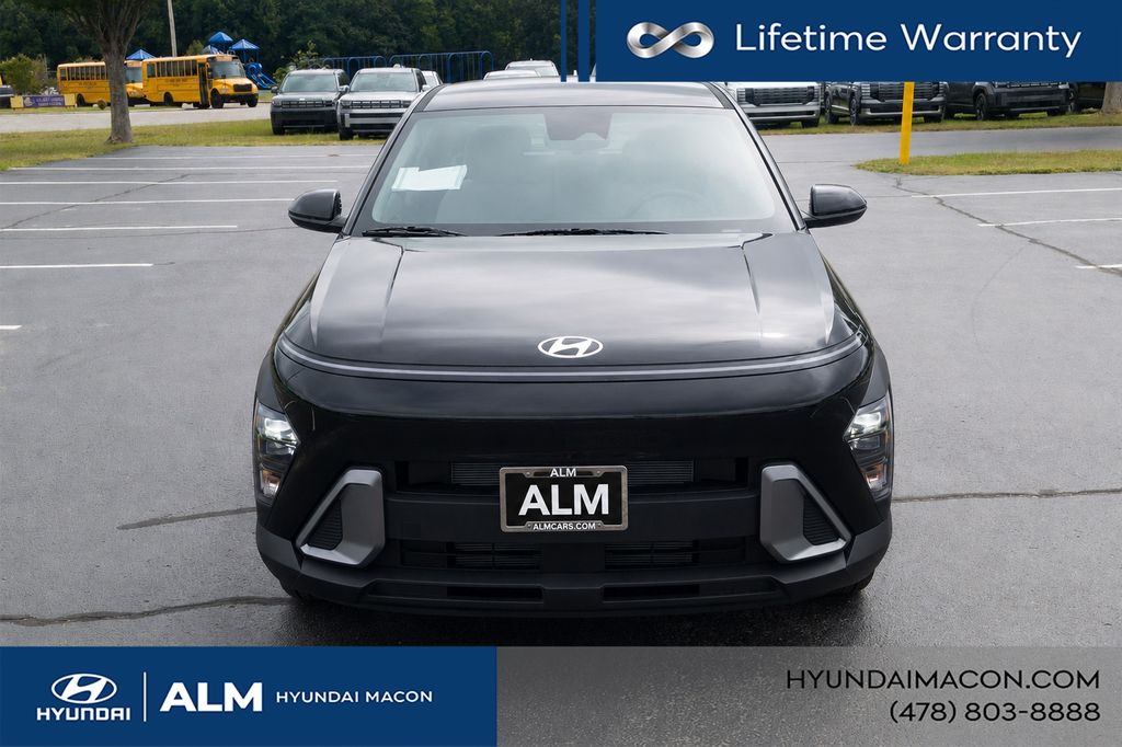 New 2026 Black HYUNDAI SE image 3