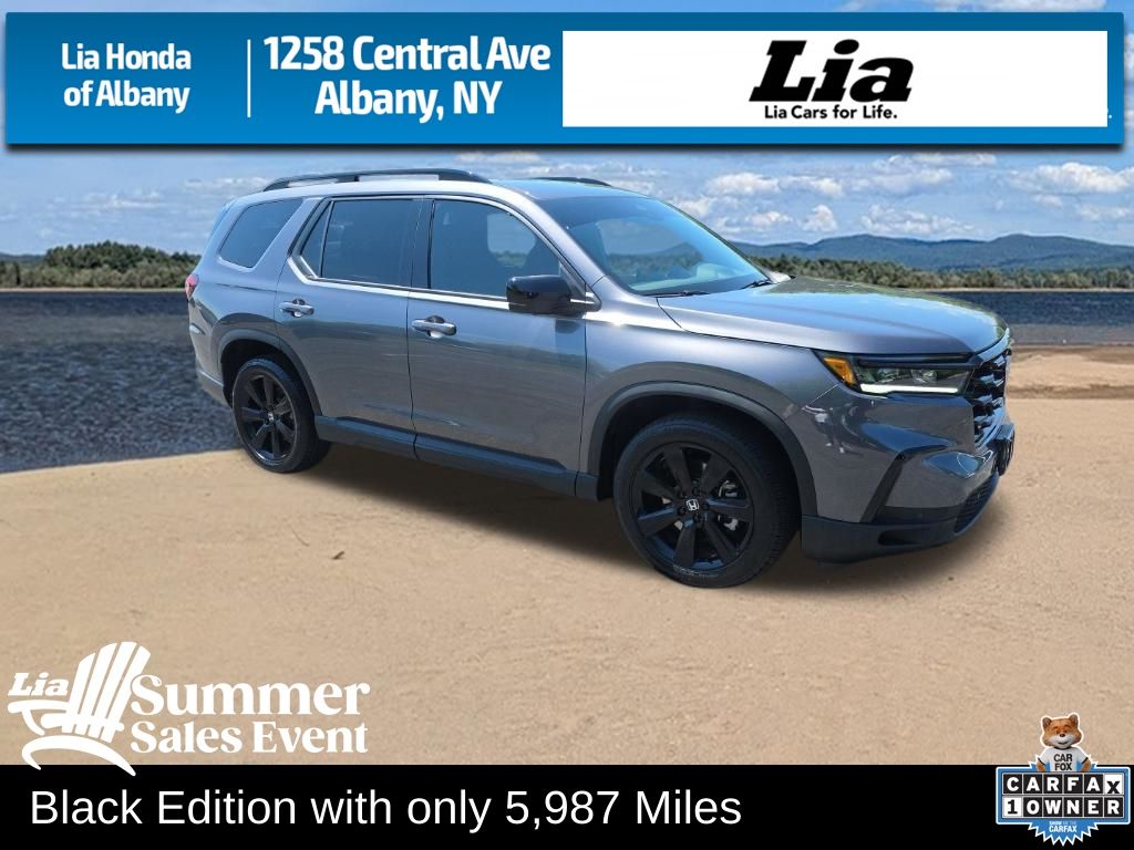 Gray (Modern Steel Metallic) 2025 Honda Pilot Black Edition AWD SUV / Crossover All-Wheel Drive Automatic