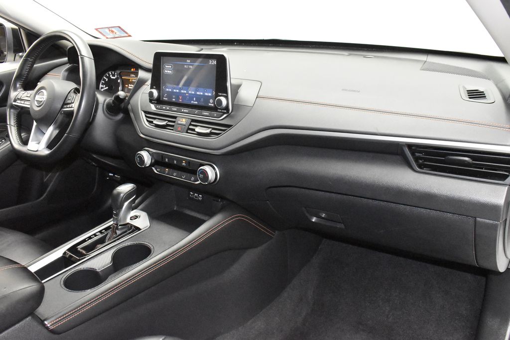 Thumbnail: 2020 Nissan Altima - 25