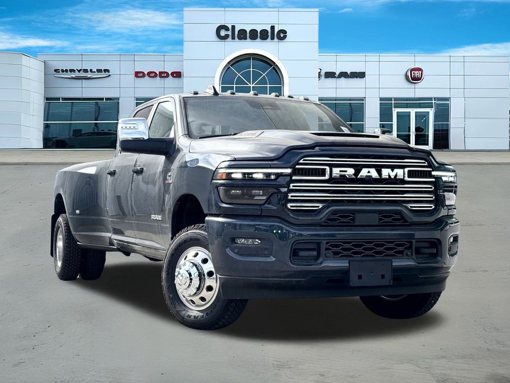 2026 RAM 3500 Laramie Crew Cab LB DRW 4WD