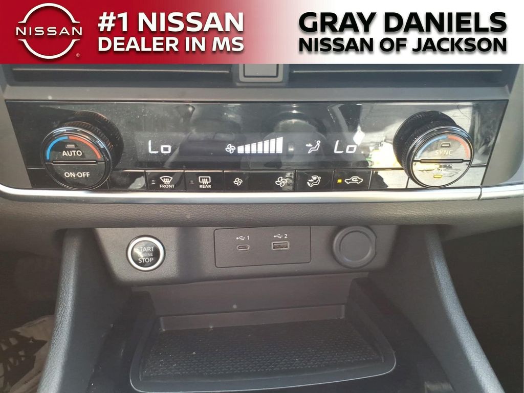 Used 2023 Nissan Rogue SUV