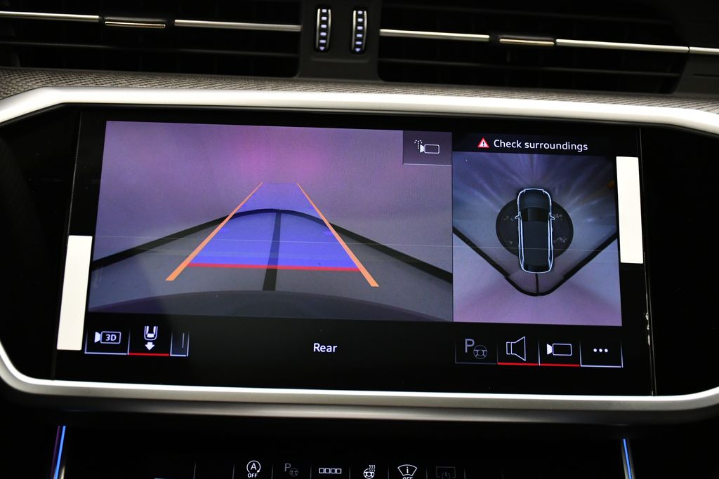 Thumbnail: 2026 Audi RS 6 - 25