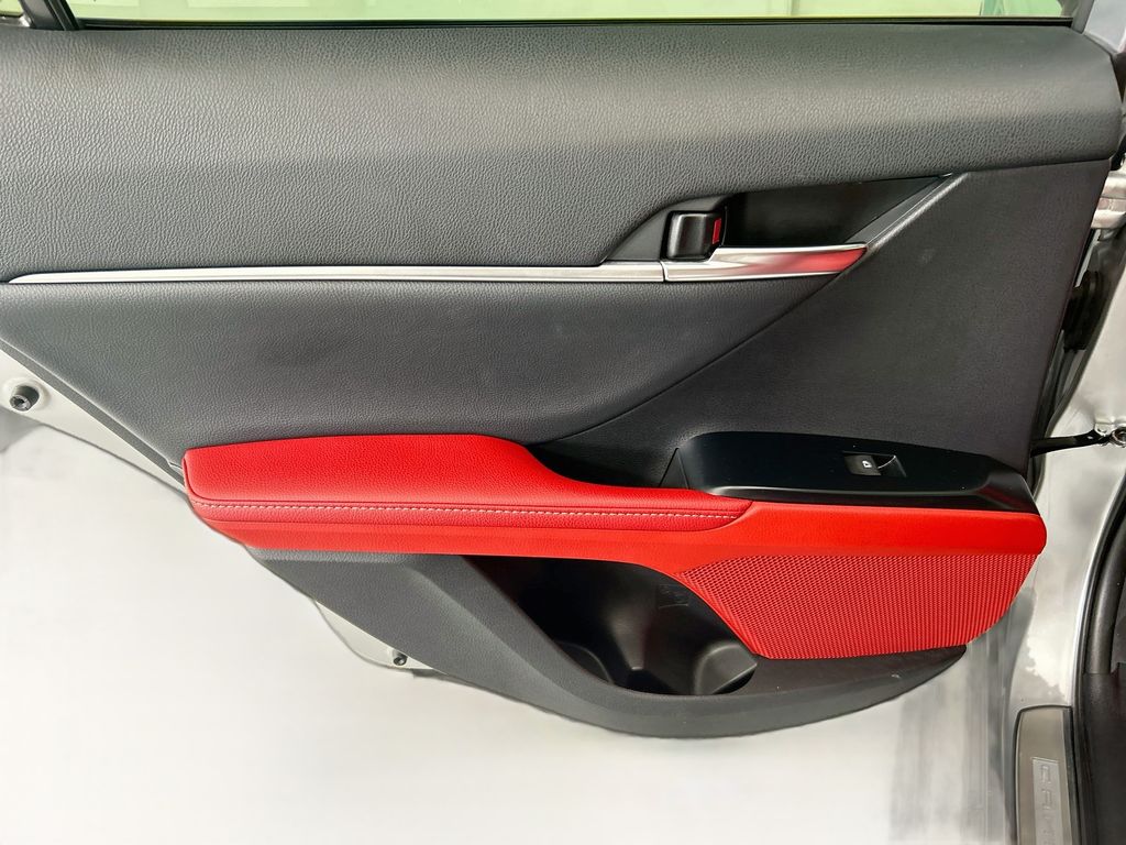 Thumbnail: 2020 Toyota Camry - 24