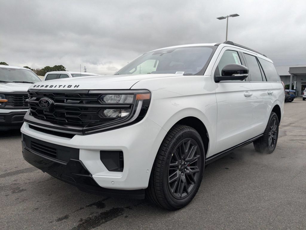 2025 Ford Expedition Platinum
