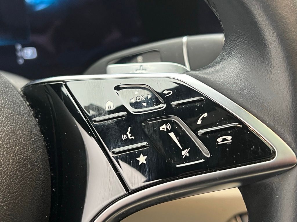 Thumbnail: 2023 Mercedes-Benz E-Class - 18