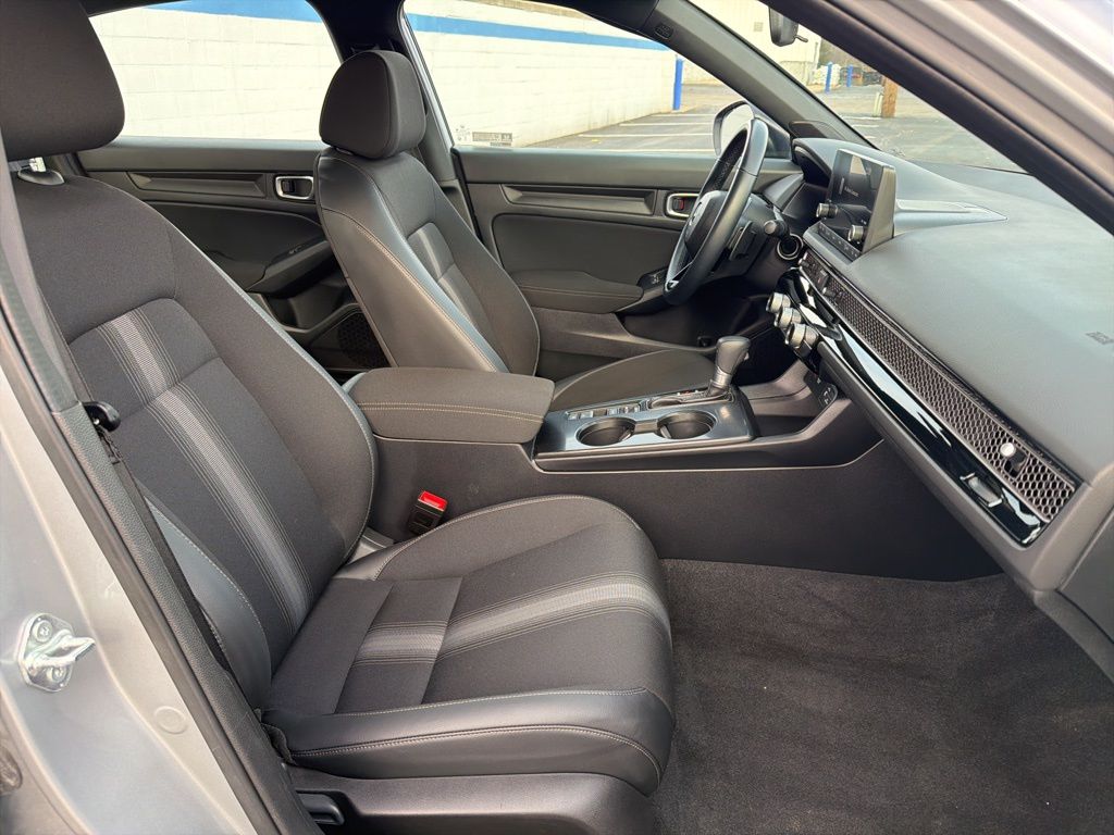 Thumbnail: 2024 Honda Civic - 24