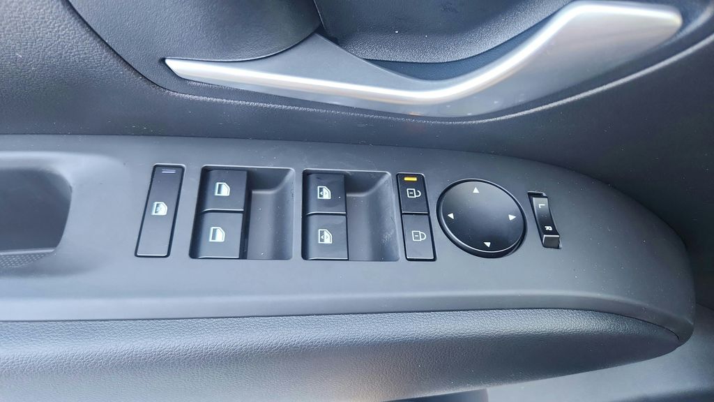 2025 Hyundai Tucson Hybrid