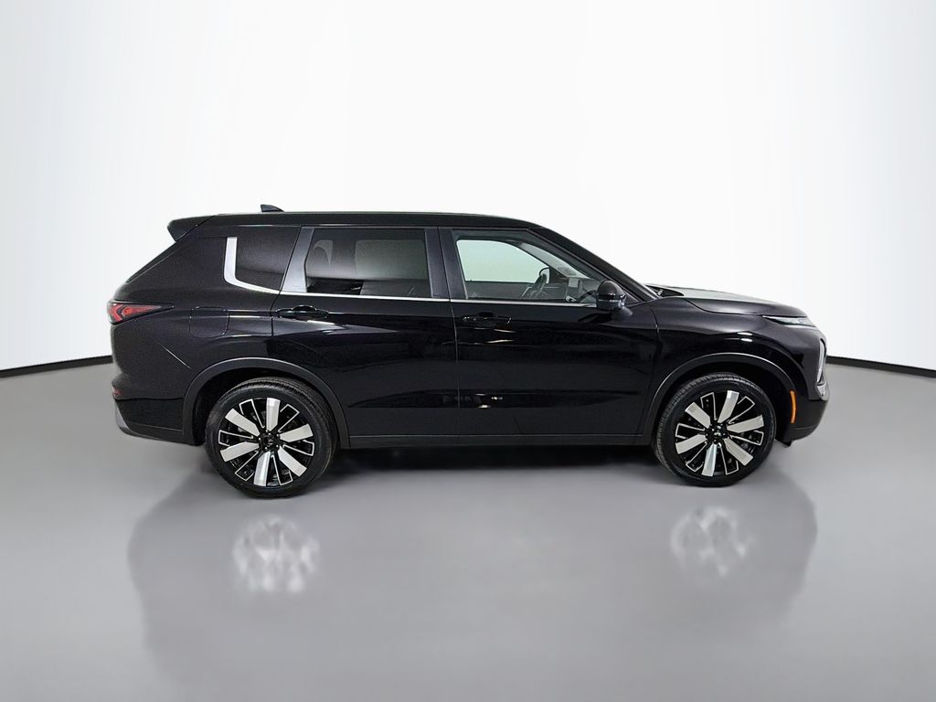 Used 2025 Mitsubishi Outlander SUV