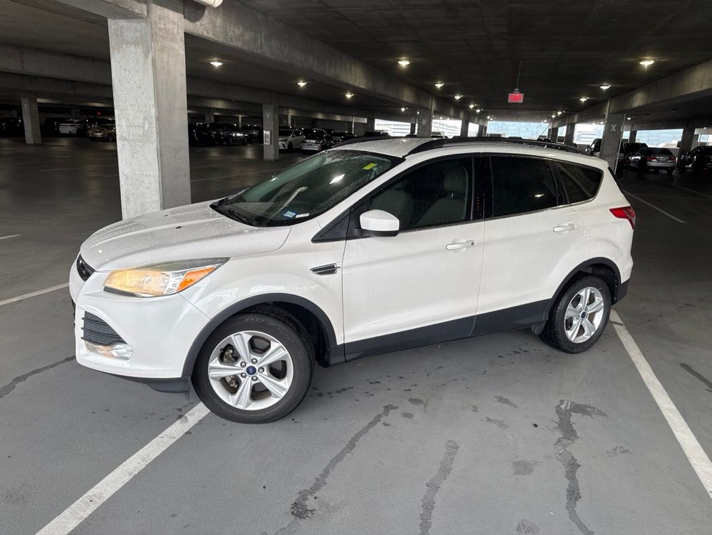 2016 Ford Escape SE White at Autostrade